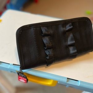 Harvey’s original seatbelt bag wallet